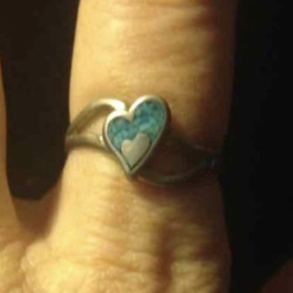 EUC Turquoise & Sterling Silver Heart Ring